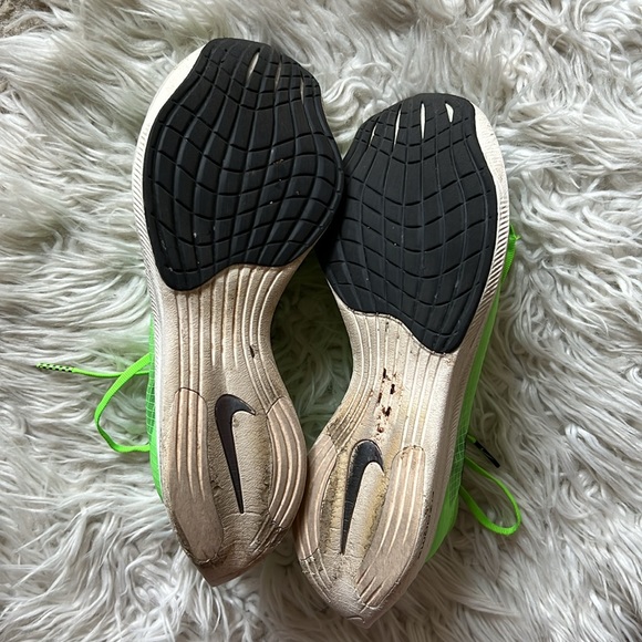 Size 7 Nike ZoomX Vaporfly Road Racing Shoes - Picture 8 of 13
